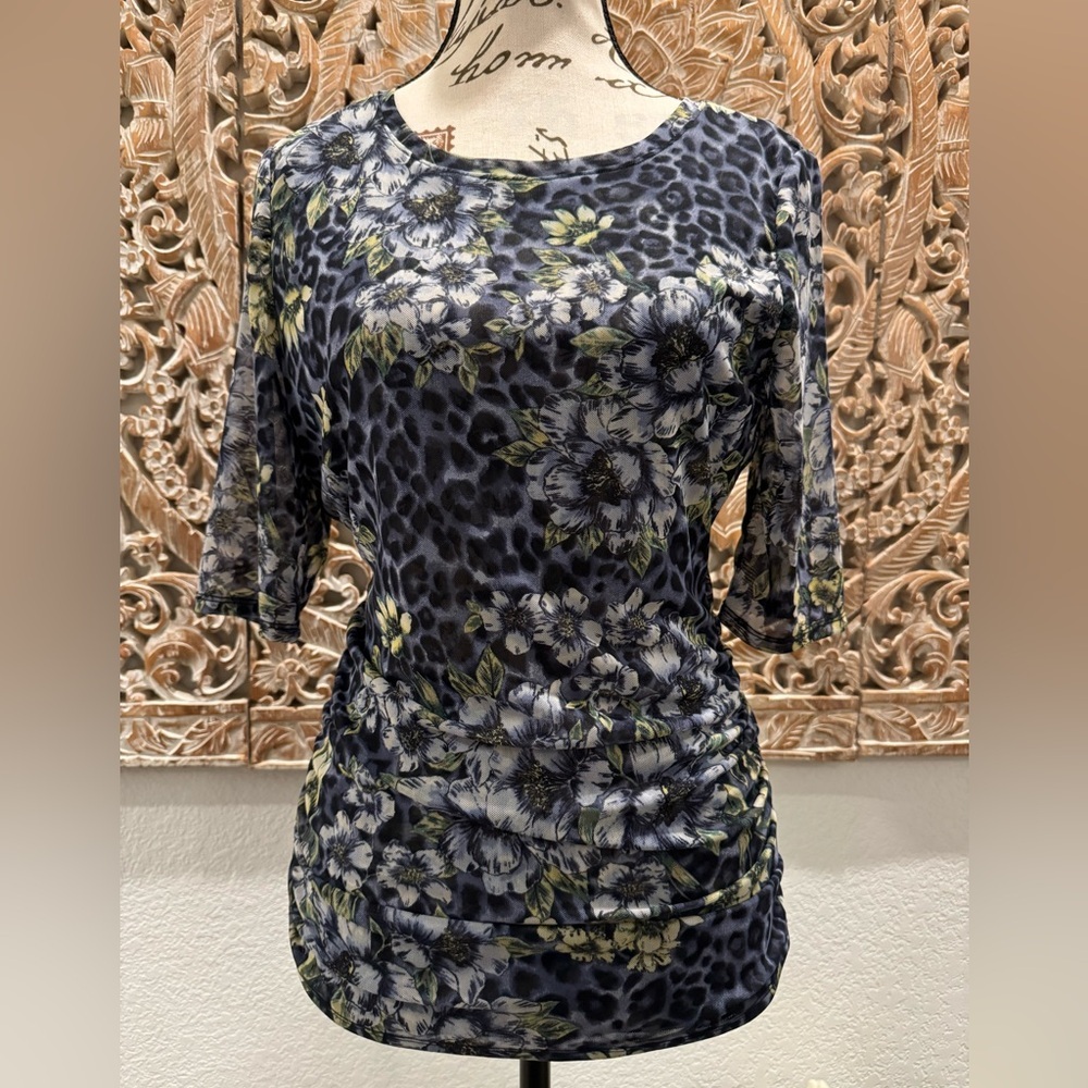 White House Black Market Blue Floral Lightweight Shirt- size S